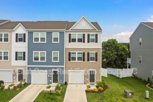 163 Cooperage Rd in Inwood, WV - Building Photo