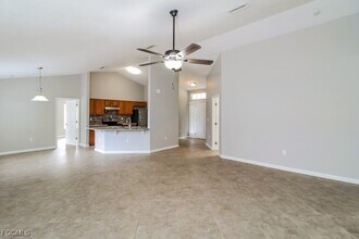 2556 Traverse Ave in North Port, FL - Building Photo - Building Photo