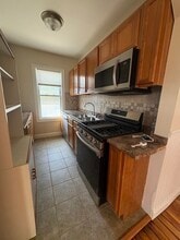 322 Wood St in New Bedford, MA - Building Photo - Building Photo