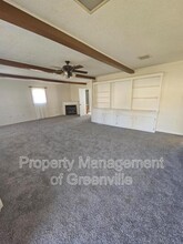 8 Charing Cross Rd in Taylors, SC - Building Photo - Building Photo