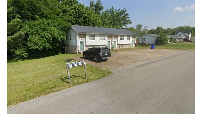105 Windy Cir, Unit 2