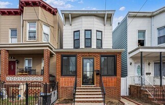 88-23 75th St in Queens, NY - Building Photo