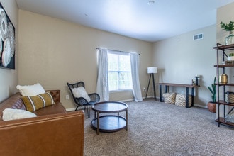 Willow Lakes in Port Arthur, TX - Building Photo - Interior Photo