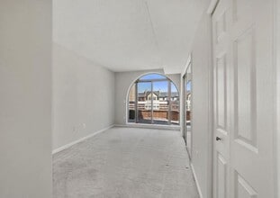 22 Courthouse Sq in Rockville, MD - Building Photo - Building Photo
