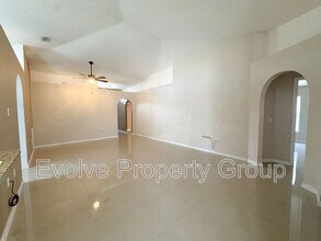 21 Llanes Pl in Palm Coast, FL - Building Photo - Building Photo