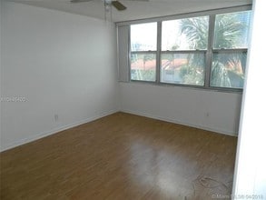 16565 NE 26th Ave-Unit -3D in Aventura, FL - Foto de edificio - Building Photo