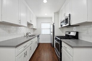 7550 Fountain Ave in West Hollywood, CA - Building Photo