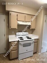 1327 Reddick Ln in Bakersfield, CA - Building Photo - Building Photo