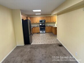 1528 Grand Ave in St. Paul, MN - Building Photo - Building Photo