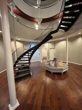 34 Bow St, Unit 2T in Somerville, MA - Foto de edificio - Building Photo