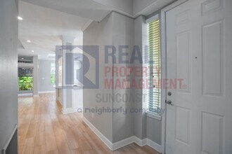 7946 Tybee Ct in University Park, FL - Foto de edificio - Building Photo