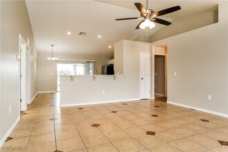 2035 NE 8th Pl in Cape Coral, FL - Building Photo - Building Photo
