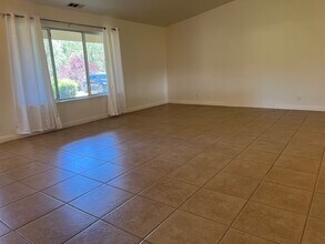 645 Garcia Rd in Atascadero, CA - Building Photo - Building Photo