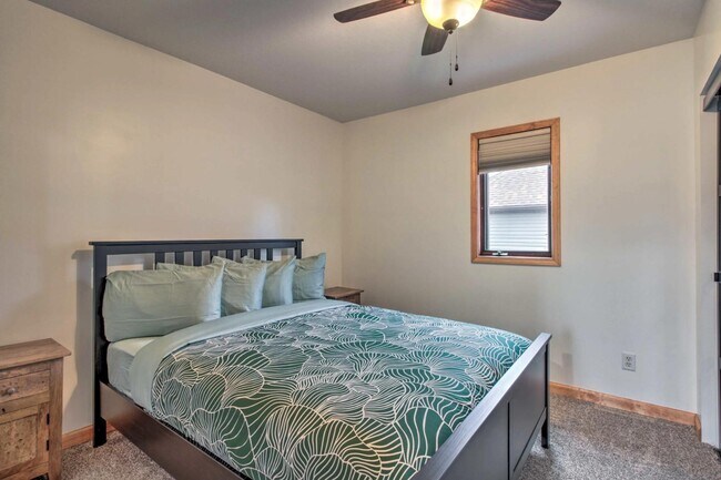 125 4th St NE in Crosby, MN - Building Photo - Building Photo