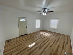 242 S 15th Ave in Yuma, AZ - Building Photo - Building Photo