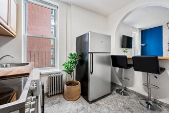 7 E 91st St in New York, NY - Building Photo - Building Photo
