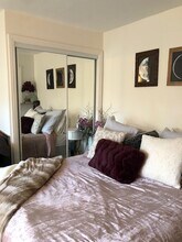 1610 Corte del Rey in Thousand Oaks, CA - Building Photo - Building Photo