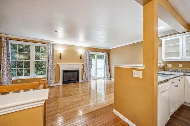 60 Barrington Ave in Nashua, NH - Building Photo - Building Photo