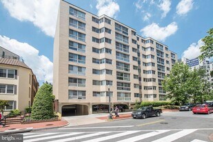 922 24th St NW in Washington, DC - Building Photo