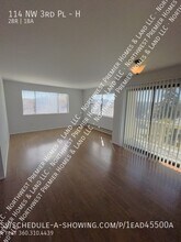 114 NW 3rd Pl in Renton, WA - Foto de edificio - Building Photo