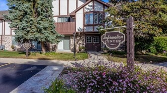English Meadows Apartment Homes, Greenfiel... in Milwaukee, WI - Building Photo
