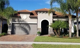 12208 Sussex St in Ft. Myers, FL - Building Photo