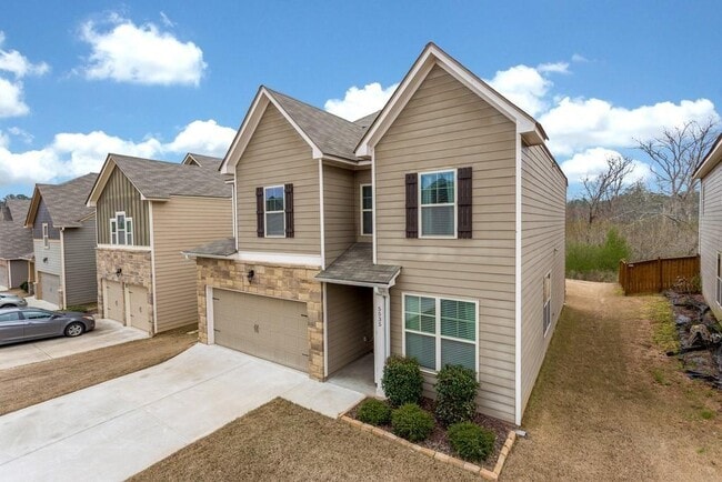 5535 Rialto Way in Cumming, GA - Foto de edificio - Building Photo