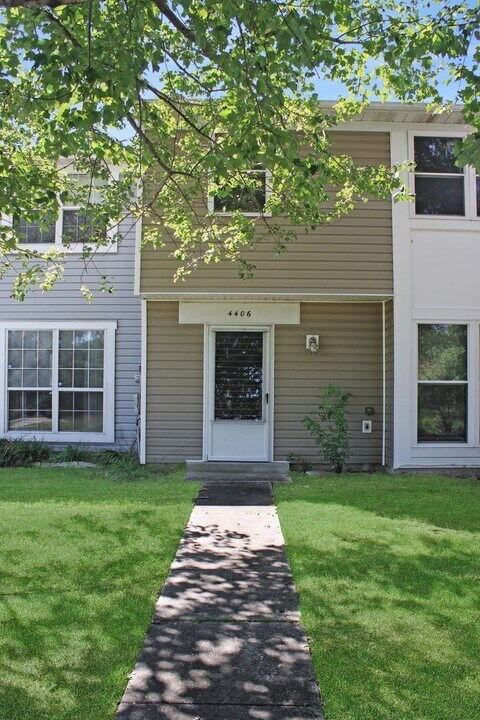 4406 Eagle Ct in Waldorf, MD - Building Photo