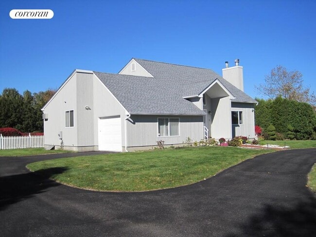 7 Winding Way in Water Mill, NY - Building Photo - Building Photo