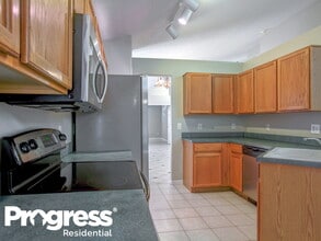 13720 Meadowpark Ave in Orlando, FL - Building Photo - Building Photo