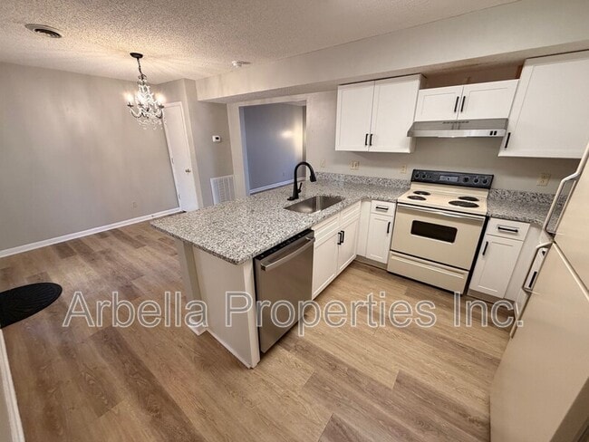 property at 1711 Herrin Dr