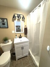 800 Lincoln Ave in Templeton, CA - Foto de edificio - Building Photo