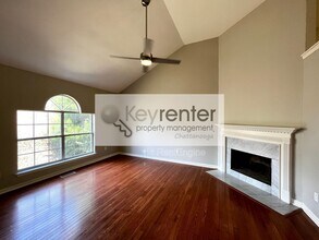 4108 Lost Oaks Dr in Ooltewah, TN - Building Photo - Building Photo