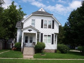 800-802 Oregon St Apartments