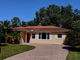 234 Union St in Dunedin, FL - Building Photo