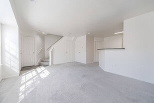 Waterford at Sterling Place Apartments in Lancaster, PA - Building Photo