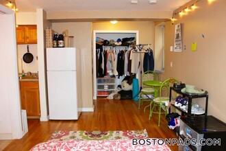 879 Beacon St in Boston, MA - Building Photo - Building Photo