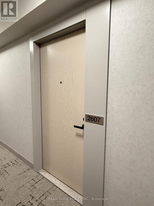 195 Commerce St in Vaughan, ON - Building Photo - Building Photo