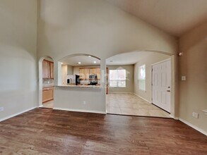 21349 Thurston Crossing Dr in Porter, TX - Foto de edificio - Building Photo