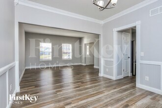 1 Hunters Pass Ct in St. Peters, MO - Foto de edificio - Building Photo