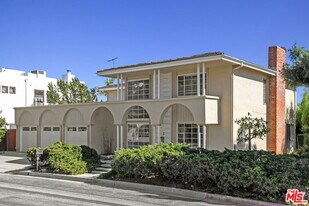 2695 Cordelia Rd in Los Angeles, CA - Building Photo