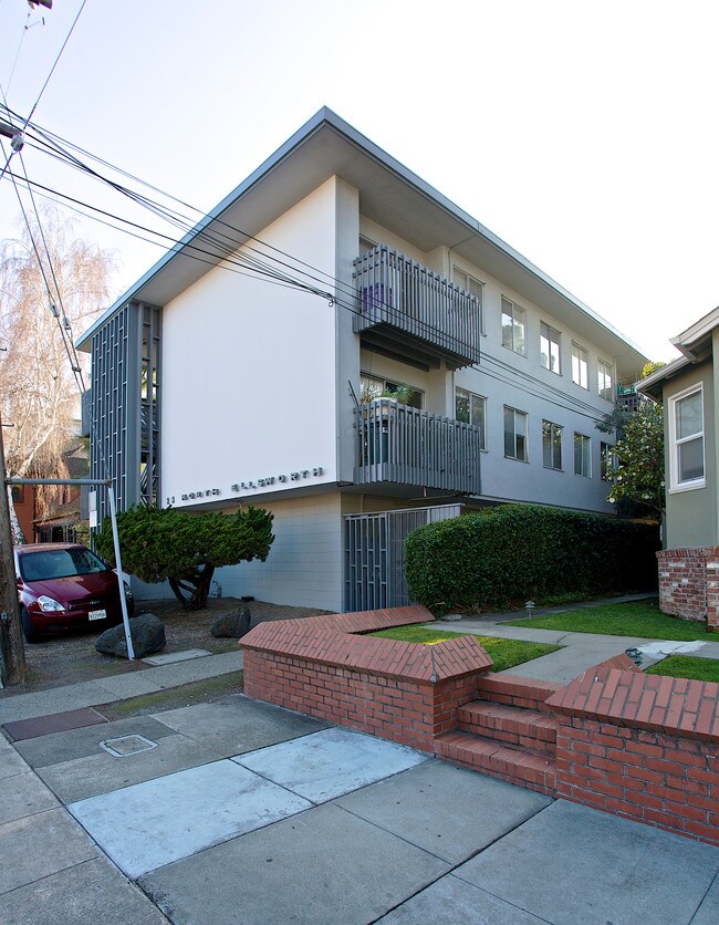 23 N Ellsworth Ave in San Mateo, CA - Building Photo - Building Photo