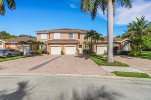 14130 Winchester Ct in Naples, FL - Building Photo