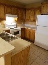 504 Rock Cir, Unit 1 in Harlingen, TX - Building Photo - Building Photo