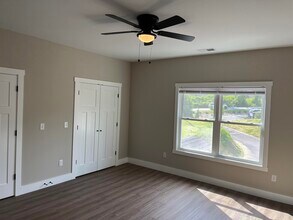 34 Dominic Ln in Hendersonville, NC - Building Photo - Building Photo