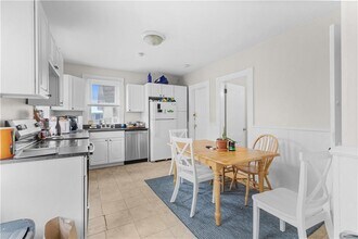 501 Spring St in Newport, RI - Building Photo - Building Photo