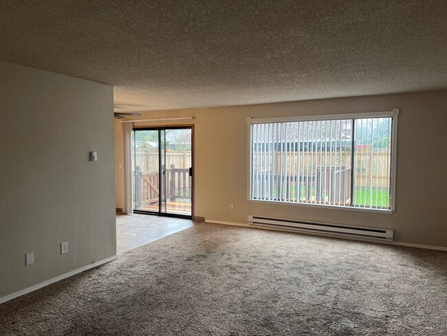 12123 108th Avenue Ct E in Puyallup, WA - Building Photo - Building Photo