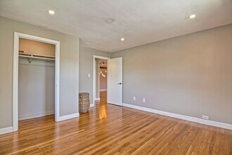 33 Montvale Ave, Unit 10 in Woburn, MA - Building Photo - Building Photo