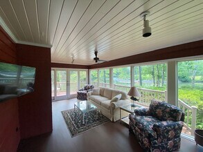 44 Muirfield Ct in Weems, VA - Building Photo - Building Photo