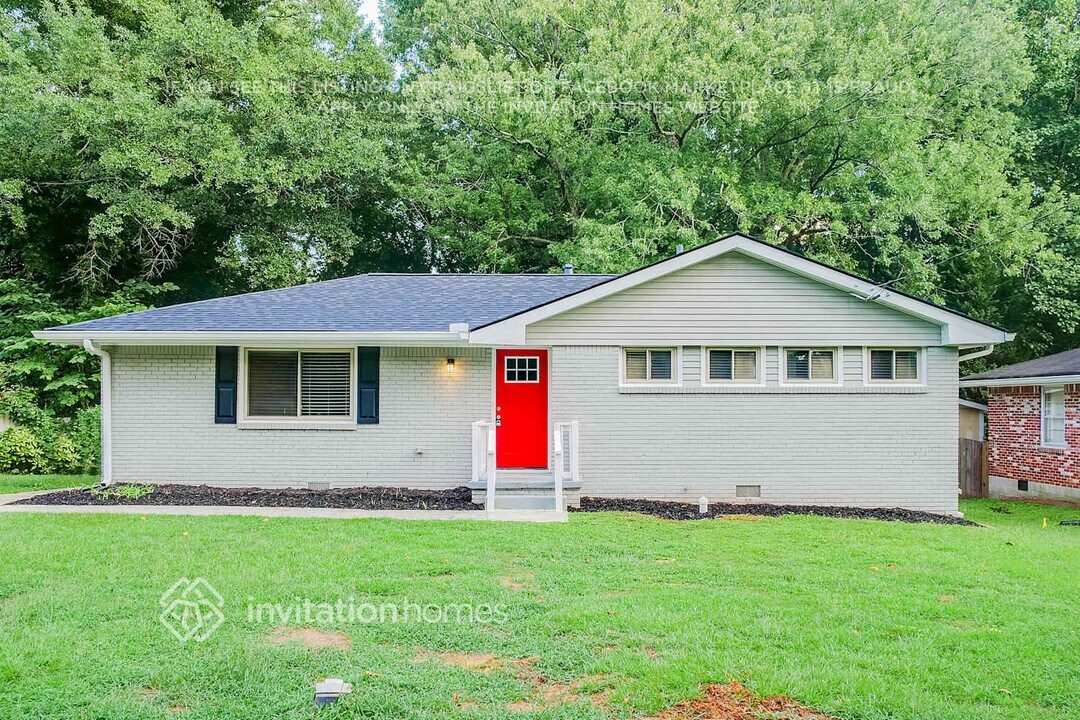 2058 Drew Valley Rd NE in Atlanta, GA - Building Photo